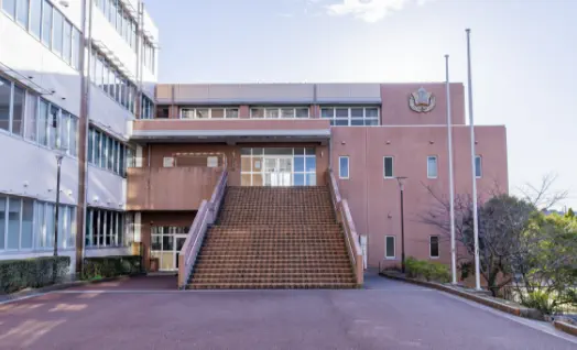 修徳館
